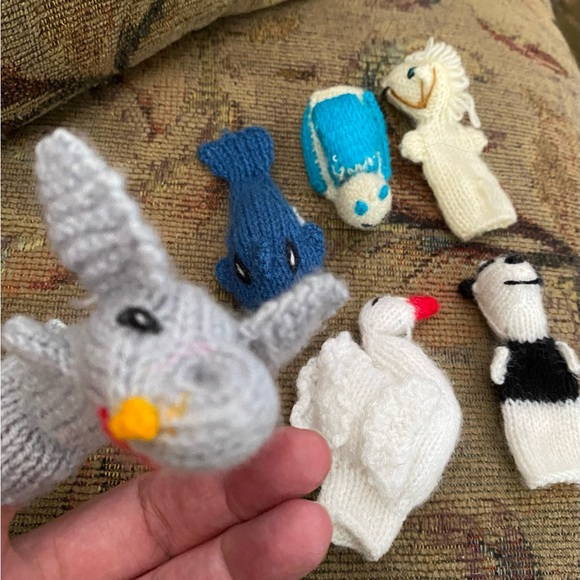Set of 6 Knitted Yarn Finger Puppets - Picture 2 of 11